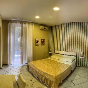 Camera standard con letto king size